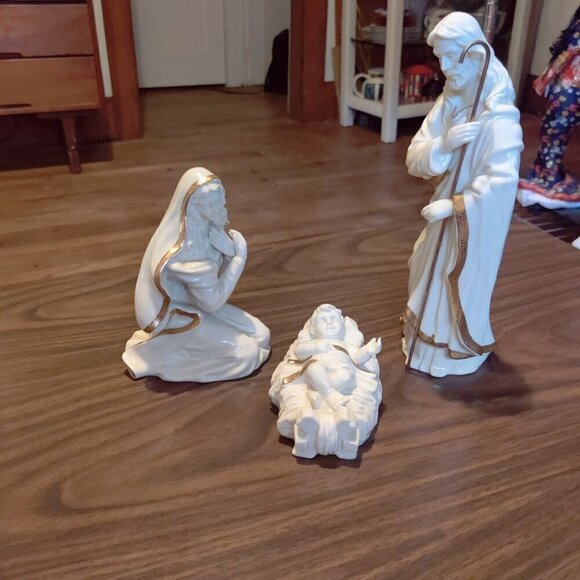 Mikasa Nativity Night, excellent condition. A Beautiful Set for your Family, Vtg - Picture 2 of 6